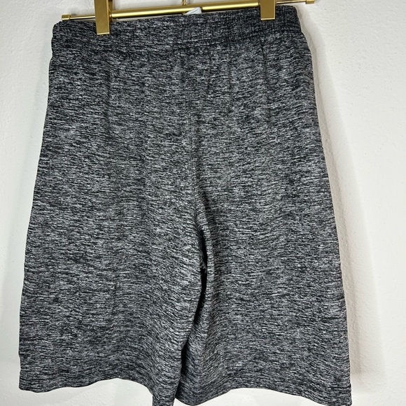 Liberty Pro Boys Athletic Shorts Youth Medium Gray Performance Activewear - Picture 4 of 4